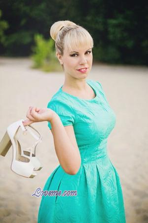 160999 - Ksenia Age: 33 - Russia