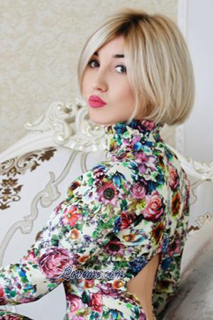 176135 - Alina Age: 25 - Ukraine