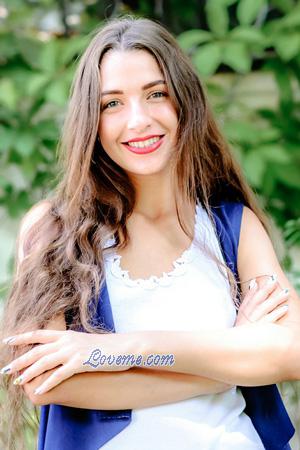 176467 - Viktoriya Age: 25 - Russia