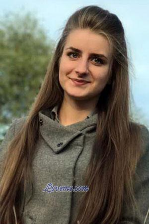 179449 - Alina Age: 21 - Belarus