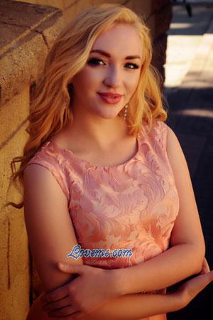 186076 - Anastasija Age: 21 - Ukraine