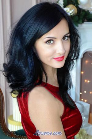 198612 - Yulia Age: 44 - Ukraine