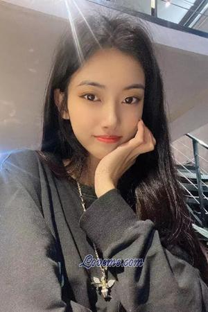 202583 - Jiayi Age: 25 - China