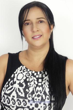 202982 - Nidia Age: 45 - Colombia