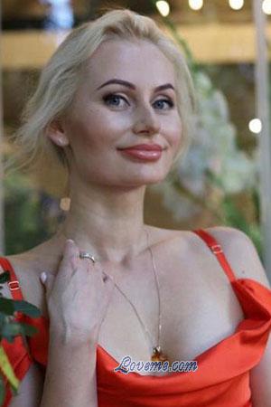 212613 - Yuliia Age: 44 - Ukraine