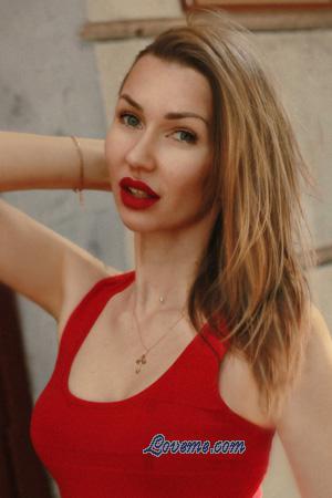 215441 - Yuliya Age: 38 - Ukraine